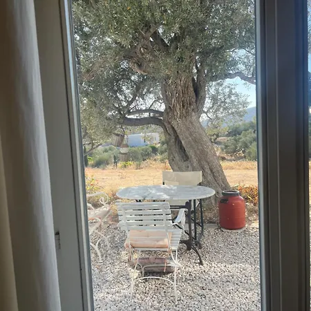 Aneratza, Near Alyki And Airport Villa Parikia (Paros)